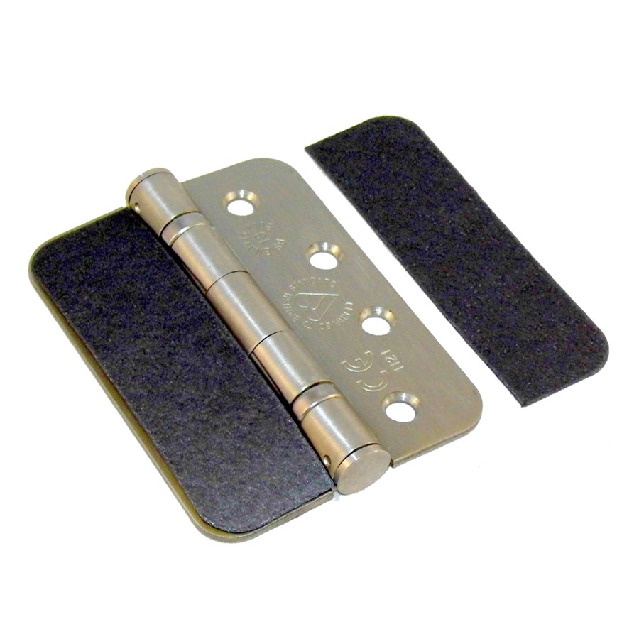 N & C INTUMESCENT HINGE PAD SET (1 1/2PR) 100 X 31MM SQ 30/60 MIN