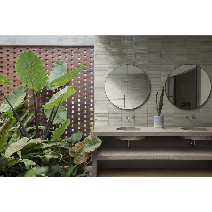 NB17981 LUME OFF-WHITE GLOSS PORCELAIN WALL AND FLOOR TILE 240X60
