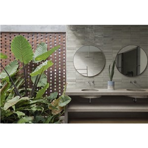 NB17981 LUME OFF-WHITE GLOSS PORCELAIN WALL AND FLOOR TILE 240X60