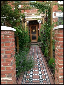 NB19091 CATHEDRAL VICTORIAN PORCELAIN RED TILE 93X93